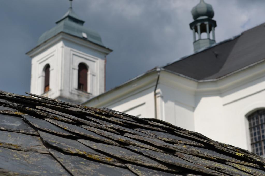 Pension Stara Skola Vysoke Zibridovice Exteriör bild
